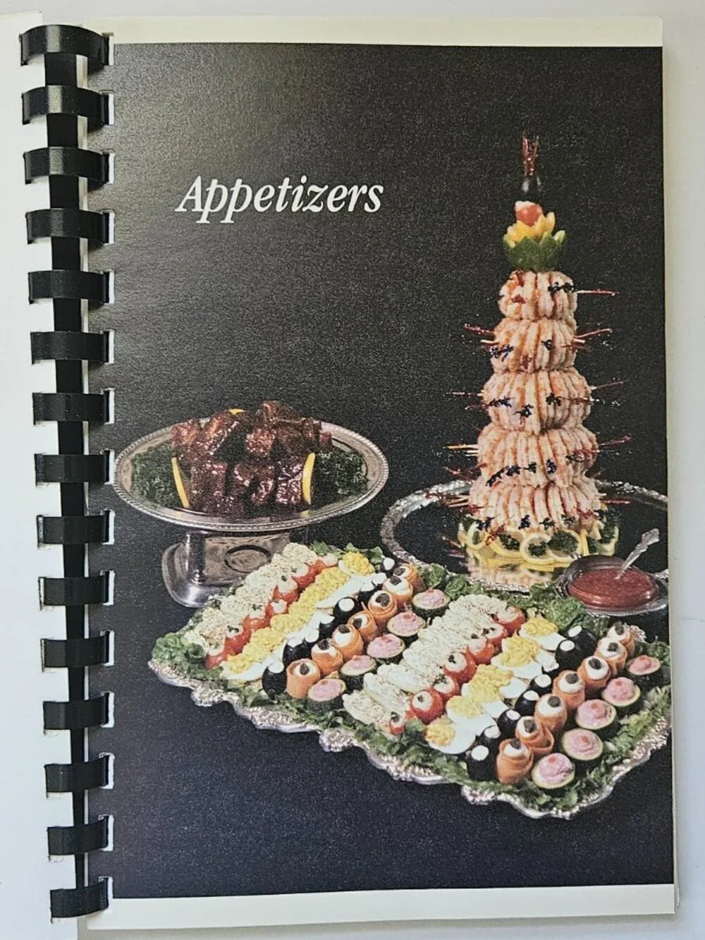 Vintage 1972 Favorite Recipes Bee Branch church Cookbook Illinois granny cottage